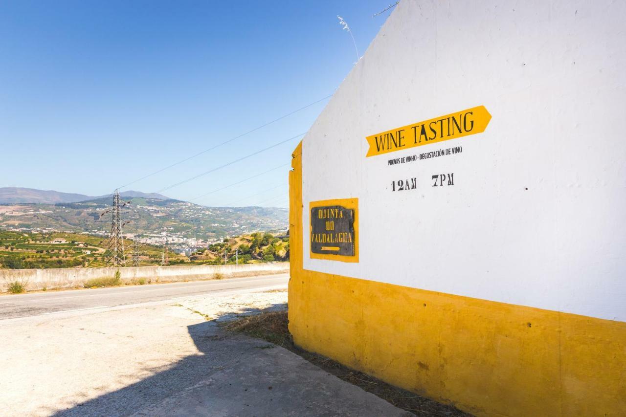 Gasthaus Quinta Do Valdalagea Peso da Régua Exterior foto