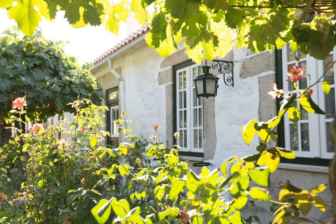 Gasthaus Quinta Do Valdalagea Peso da Régua Exterior foto